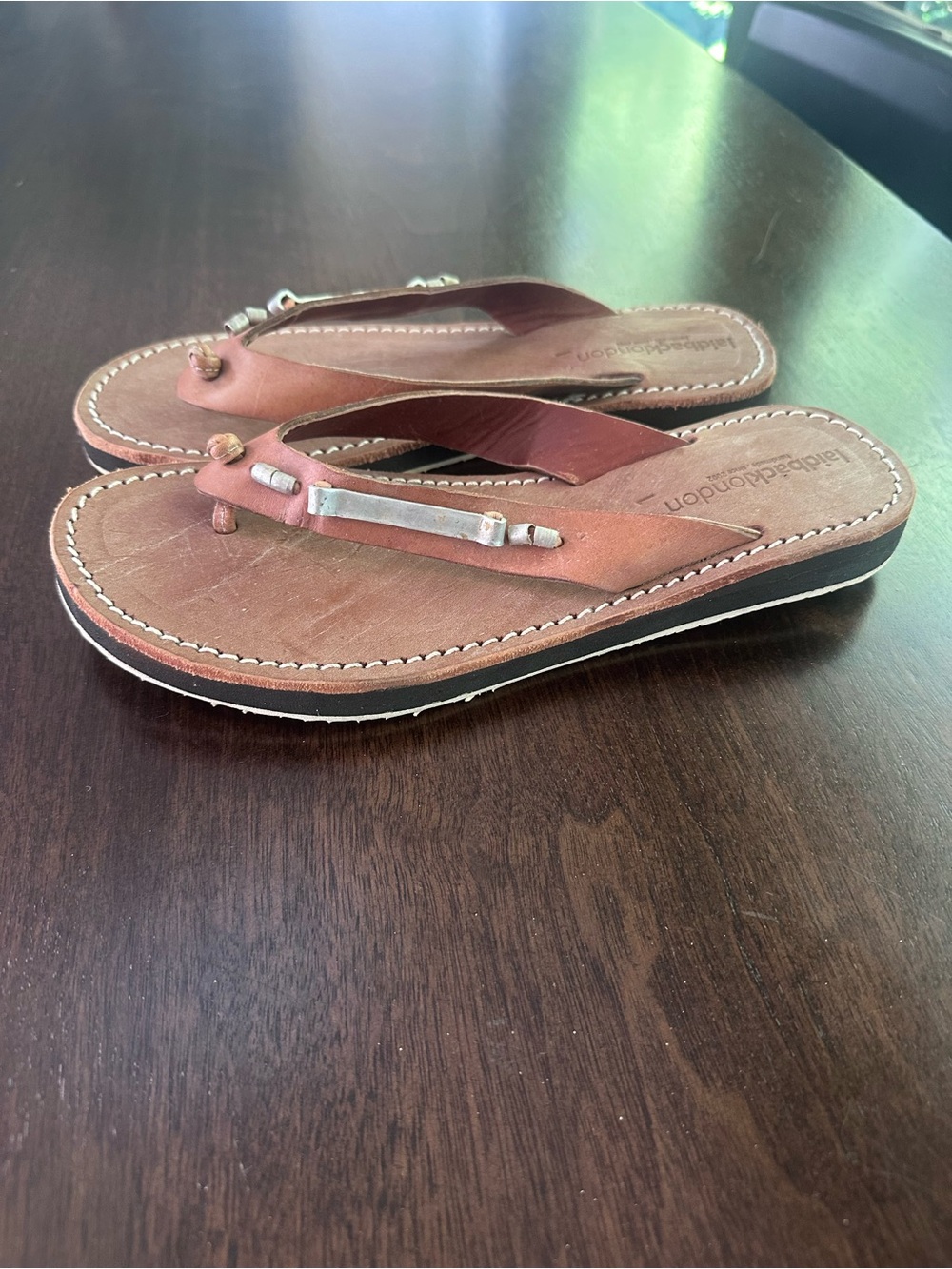 Free People Laidback London Leather Brown Thong Sandals Metal Details 41 10 NWT